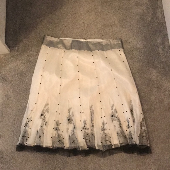 Skirt - Picture 4 of 7